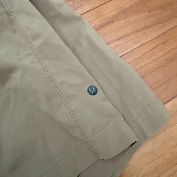 Men Lululemon Warpstreme Commission Classic 9" in Khaki Beige Tan Size 32 - Picture 3 of 8